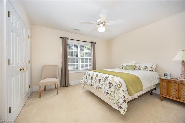 221 Oakmont Park Court, Kernersville, NC 27284