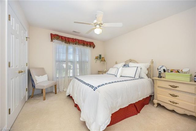 221 Oakmont Park Court, Kernersville, NC 27284