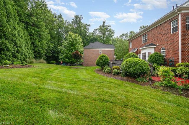 221 Oakmont Park Court, Kernersville, NC 27284