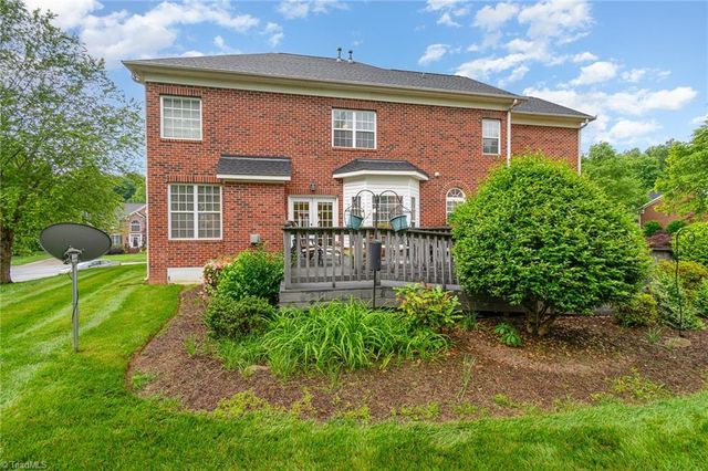 221 Oakmont Park Court, Kernersville, NC 27284
