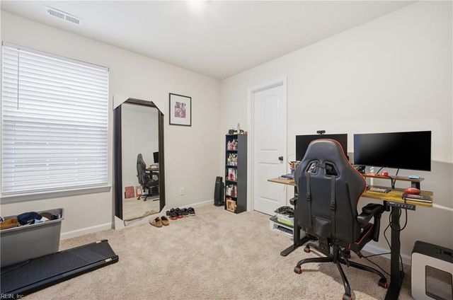 1520 Auckland CT, Newport News, VA 23608