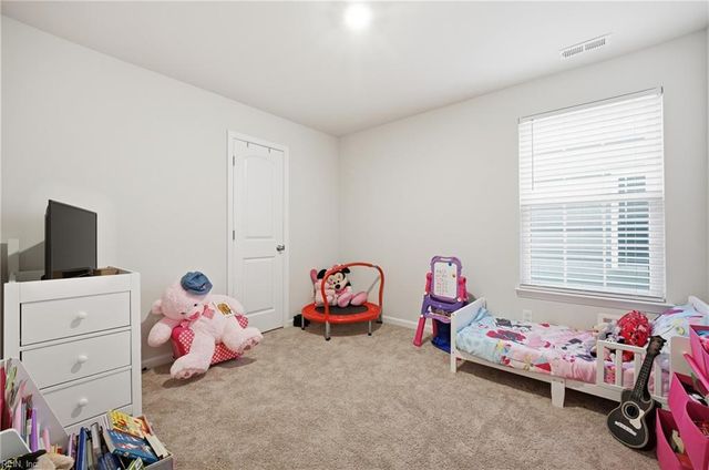 1520 Auckland CT, Newport News, VA 23608