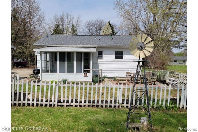 118 Daley Road, Lapeer, MI 48446