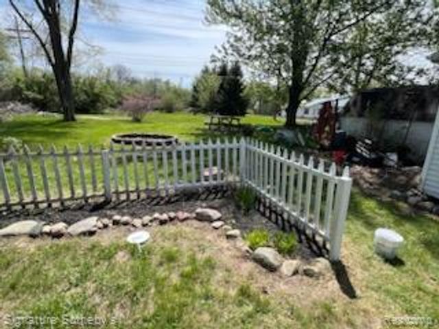 118 Daley Road, Lapeer, MI 48446