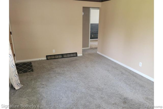 118 Daley Road, Lapeer, MI 48446