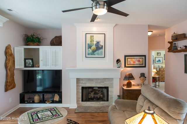 6317 Sentry Oaks Drive, Wilmington, NC 28409