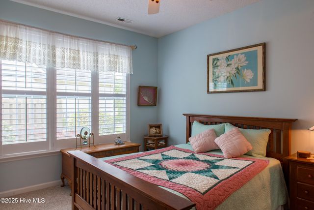 6317 Sentry Oaks Drive, Wilmington, NC 28409