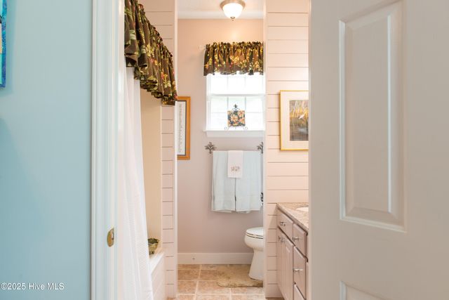 6317 Sentry Oaks Drive, Wilmington, NC 28409