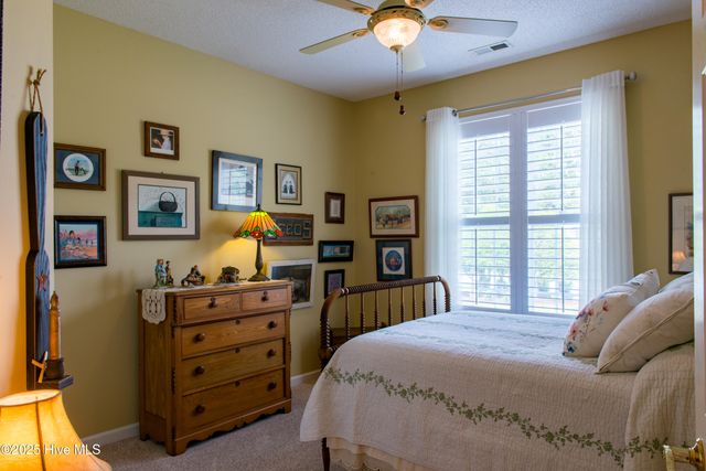 6317 Sentry Oaks Drive, Wilmington, NC 28409
