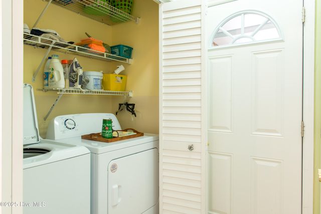6317 Sentry Oaks Drive, Wilmington, NC 28409