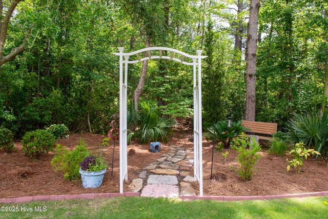 6317 Sentry Oaks Drive, Wilmington, NC 28409