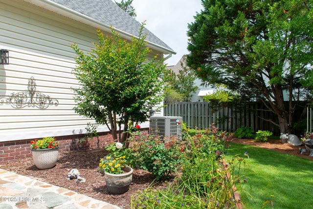 6317 Sentry Oaks Drive, Wilmington, NC 28409