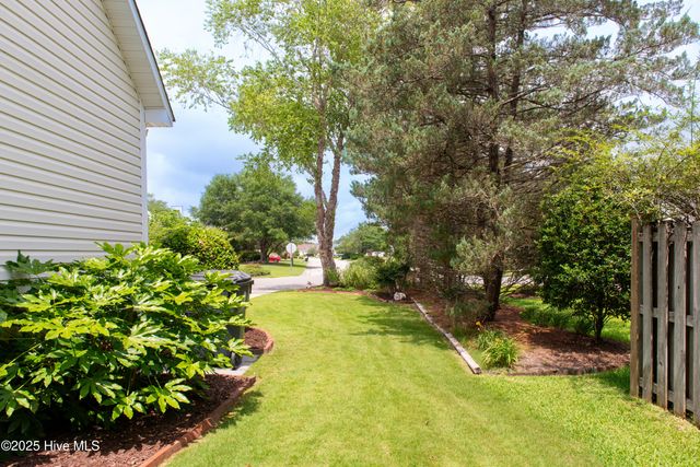 6317 Sentry Oaks Drive, Wilmington, NC 28409