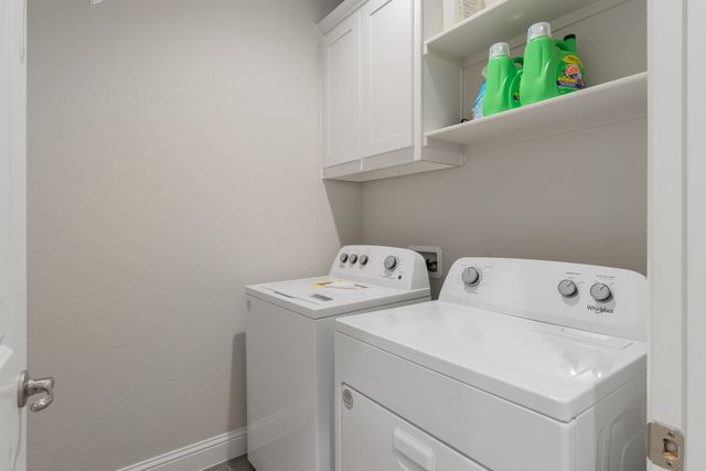 814 Hat Creek Drive, Midlothian, TX 76065