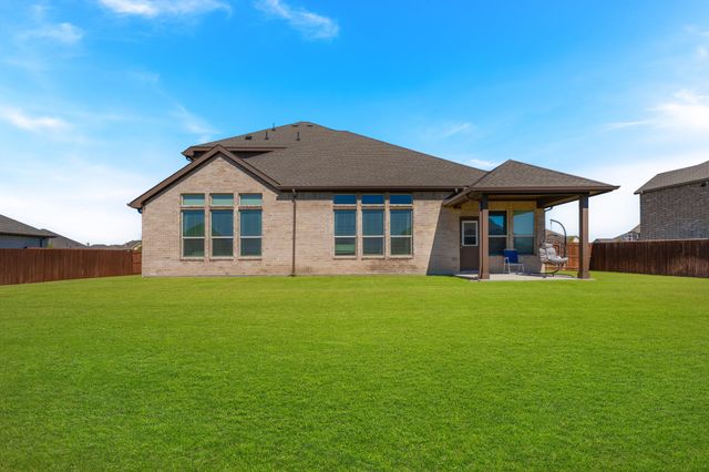 814 Hat Creek Drive, Midlothian, TX 76065