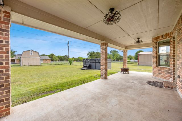 1209 Southview Drive, Waxahachie, TX 75165