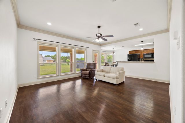 1209 Southview Drive, Waxahachie, TX 75165