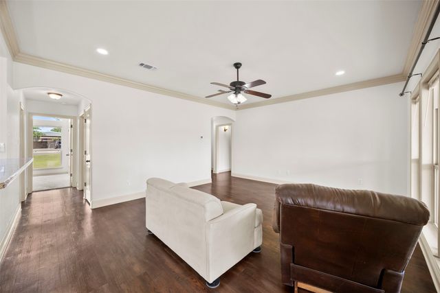 1209 Southview Drive, Waxahachie, TX 75165