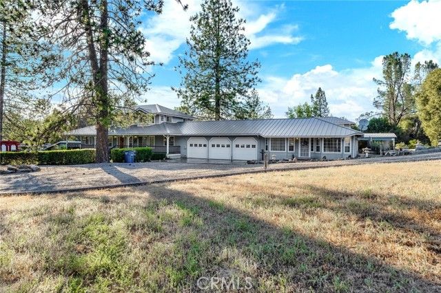 50711 Road 426, Oakhurst, CA 93644