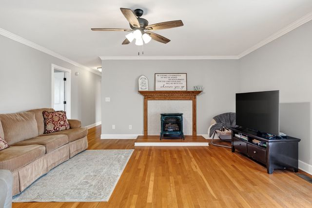 597 Game Ridge Rd, Smithville, TN 37166