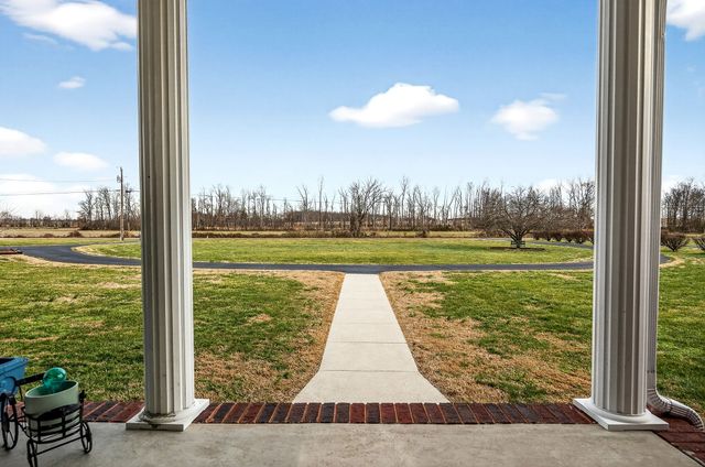 597 Game Ridge Rd, Smithville, TN 37166