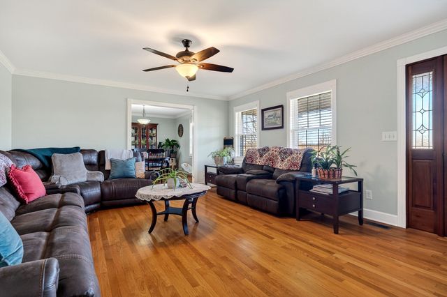 597 Game Ridge Rd, Smithville, TN 37166