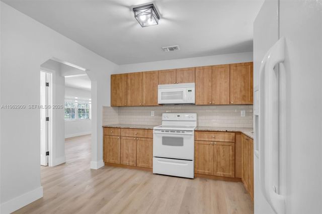 16350 NW 37th Ave, Miami Gardens, FL 33054