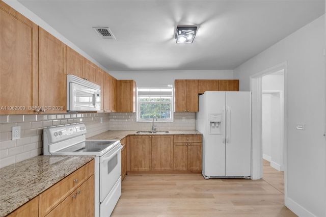 16350 NW 37th Ave, Miami Gardens, FL 33054