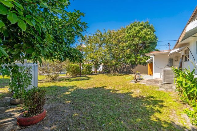 16350 NW 37th Ave, Miami Gardens, FL 33054