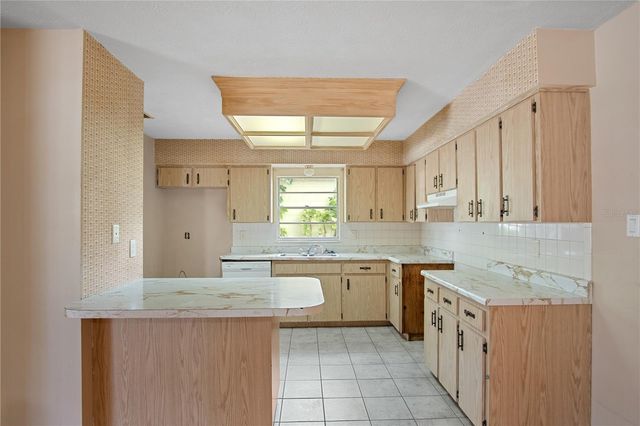 2217 BOXWOOD WAY, Brandon, FL 33511