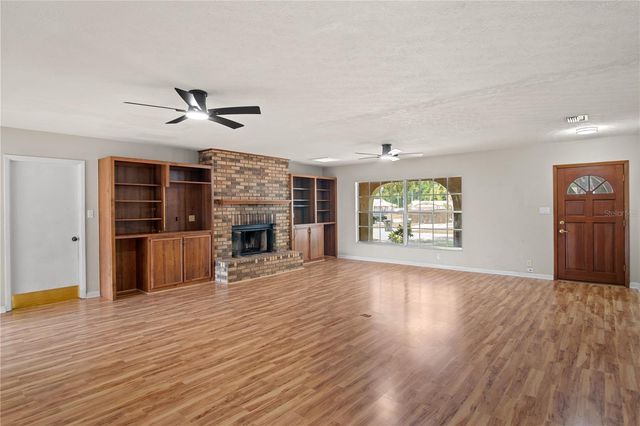 2217 BOXWOOD WAY, Brandon, FL 33511