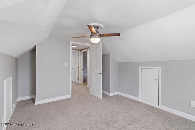 233 Monohan Dr, Louisville, KY 40207