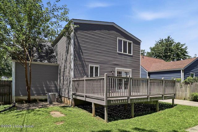 233 Monohan Dr, Louisville, KY 40207