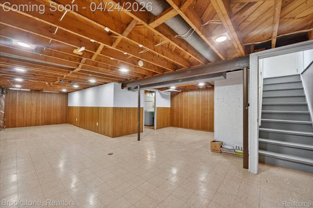 30428 Iroquois Drive, Warren, MI 48088