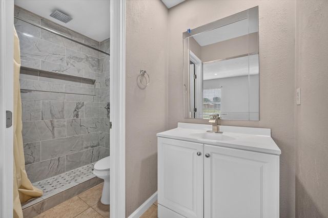 704 Levelland Drive, Arlington, TX 76017