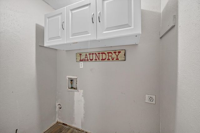 704 Levelland Drive, Arlington, TX 76017