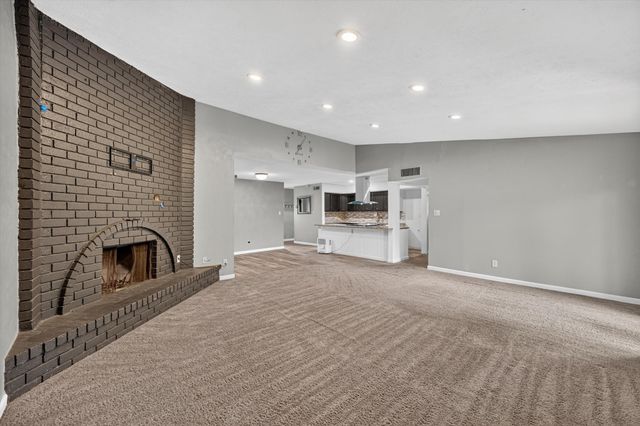 704 Levelland Drive, Arlington, TX 76017
