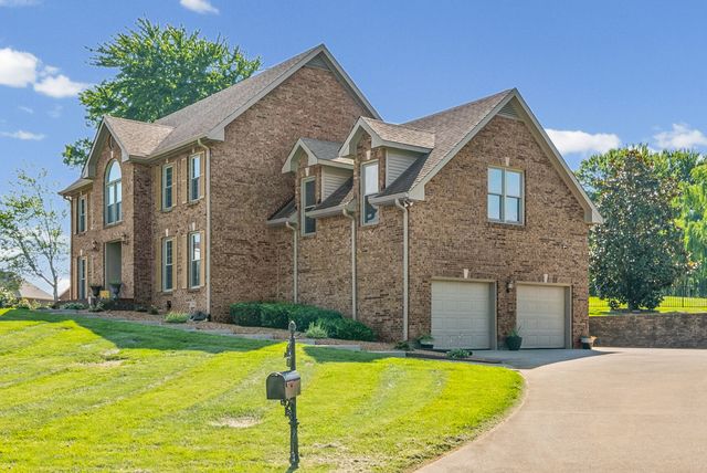 215 Avignon Way, Clarksville, TN 37043