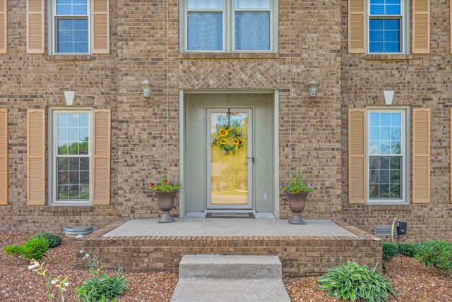215 Avignon Way, Clarksville, TN 37043