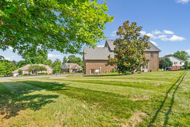 215 Avignon Way, Clarksville, TN 37043