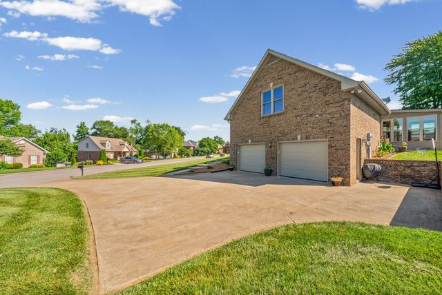 215 Avignon Way, Clarksville, TN 37043