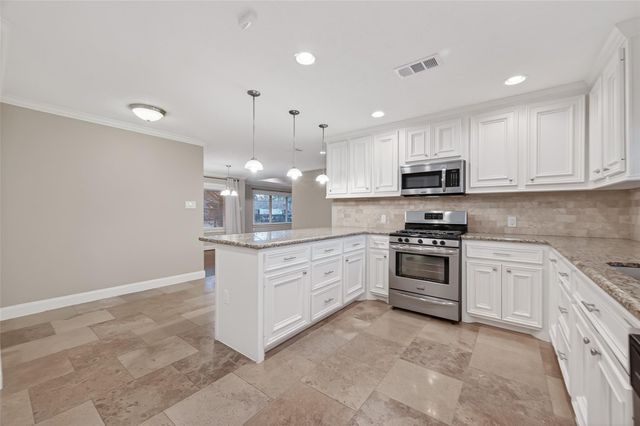 5323 Briarbend Drive, Houston, TX 77096