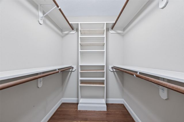 5323 Briarbend Drive, Houston, TX 77096