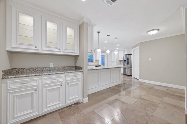 5323 Briarbend Drive, Houston, TX 77096