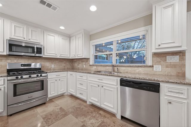 5323 Briarbend Drive, Houston, TX 77096