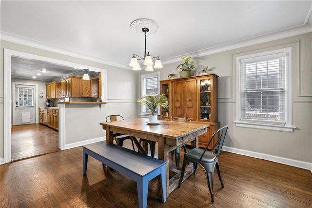 719 E Gregory Boulevard, Kansas City, MO 64131