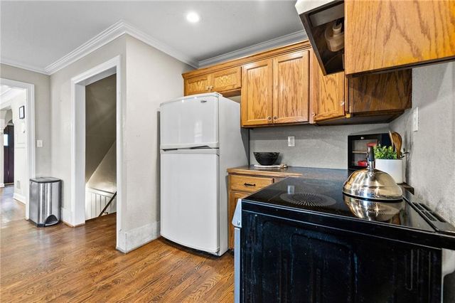 719 E Gregory Boulevard, Kansas City, MO 64131