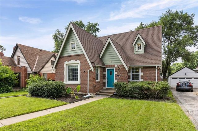 719 E Gregory Boulevard, Kansas City, MO 64131