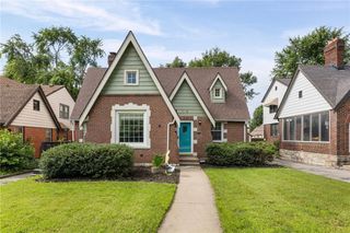 719 E Gregory Boulevard, Kansas City, MO 64131