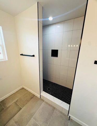112 Bell Avenue SE, Albuquerque, NM 87102
